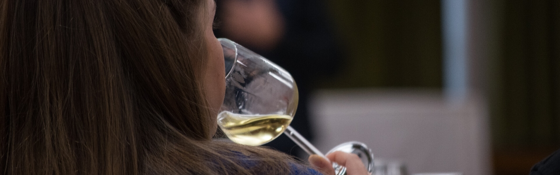 How to taste wine, How to wine degustation Wine tasting Crete, Greece
